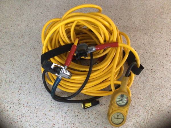 Oceanic diving equipment 1