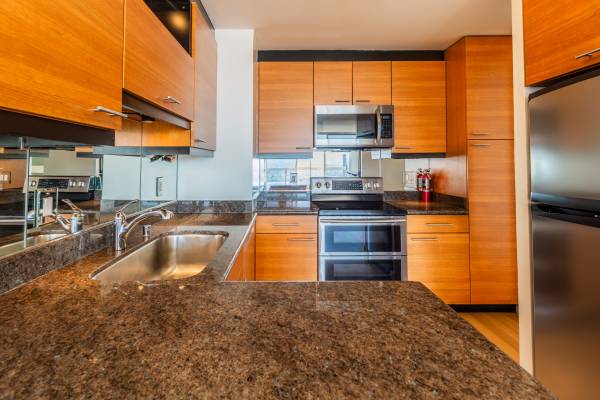 $6,950 / 2br - Luxurious Pac Heights 2 Bedroom 2 Bath Condo with City Views & Storage (pacific heights)63880131489793124