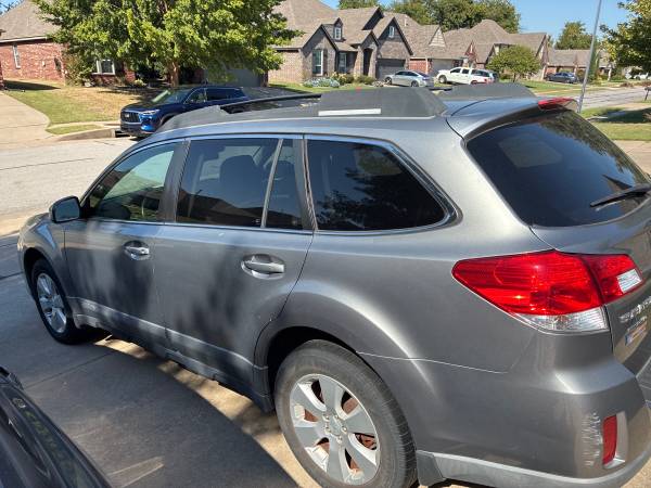 2010 Subaru outback. Silver needs repairs /or best offer. 1