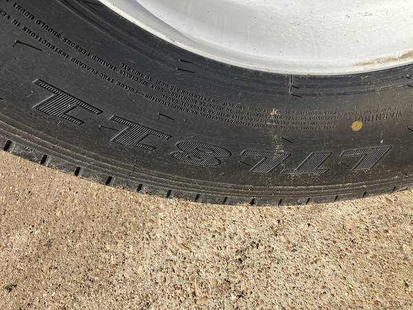 TIRES, SUPER SINGLES 1