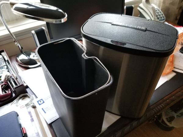 Automatic Motion Sensor Trash Can 1