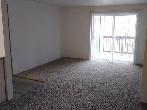$1,175 / 1hab - 565ft2 - Zona de juegos, Persianas, Piscina (temporada)63831325903235120