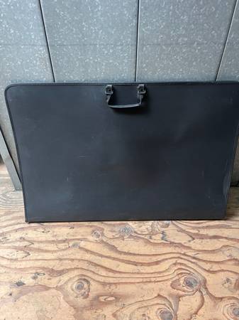 Portfolio Case 24" x36" x 1" 1