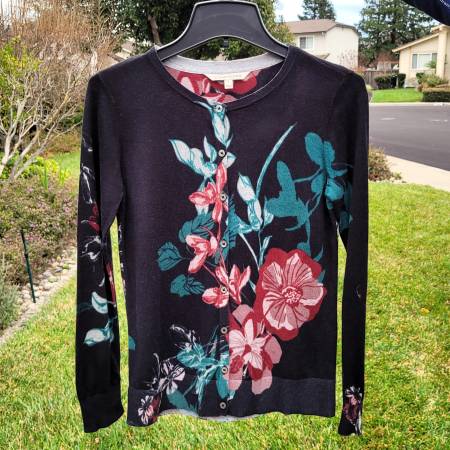 Black Floral 8 Button Front Cardigan Sweater S 1