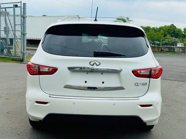 2015 Infiniti QX60 AWD Premium Luxury 2 Dueños con DVDs Traseros - $9,300 (Brooklyn)63654716919427124