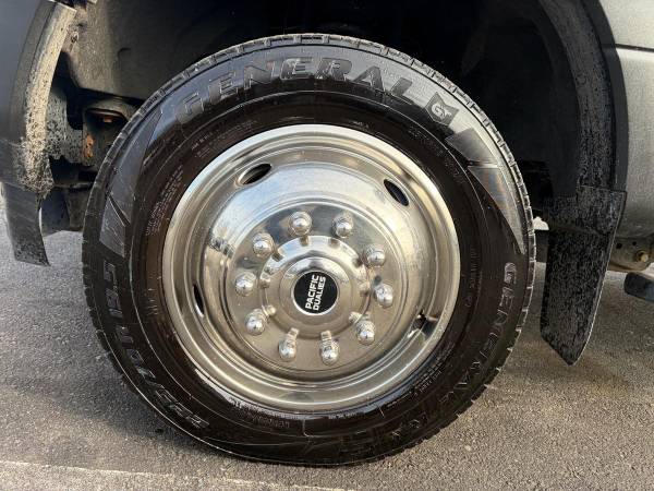 2018 Ford Super Duty F-550 - Photo 15