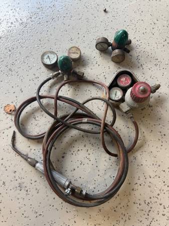 HVAC Torch Set For Cutting and Welding Metals 1