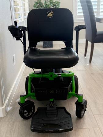 PORTABLE POWER MOBILITY WHEELCHAIR BY GOLDEN 1