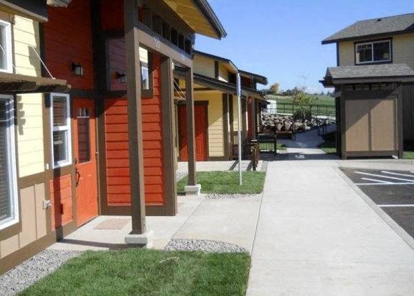 $2,020 / 2br - 854ft2 - Se permite fumar en las instalaciones, espacio de almacenamiento, área de juegos (19800 50th Ave W, Lynnwood, WA)63688549623683120