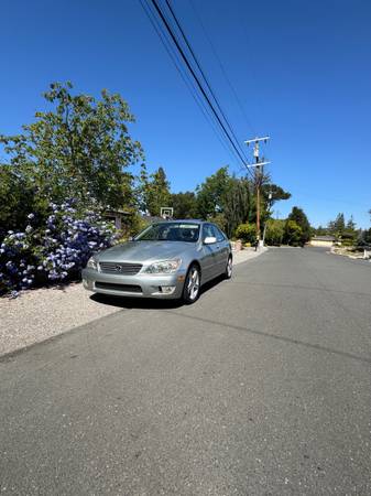 2001 Lexus IS300 - $6,900 (cupertino)63617140719875124