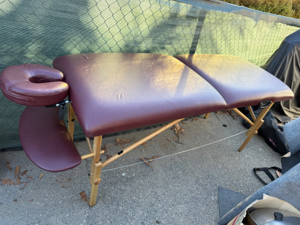 Massage table 1