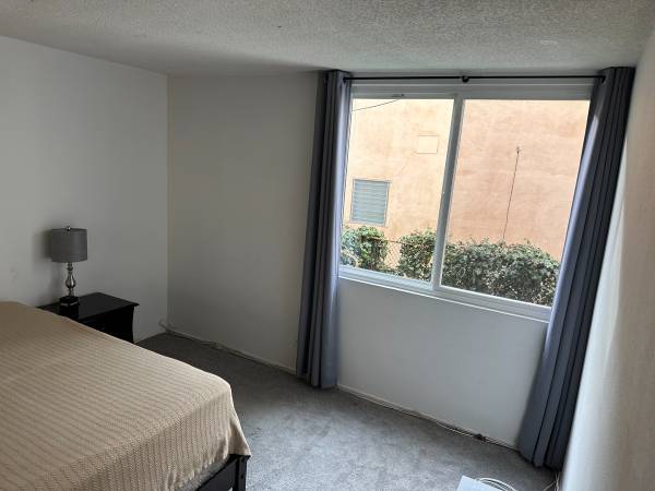 $1,500 Large Furnished Bedroom, Private Bath - Great Location, great views! (Baldwin Hills)63952926951810123