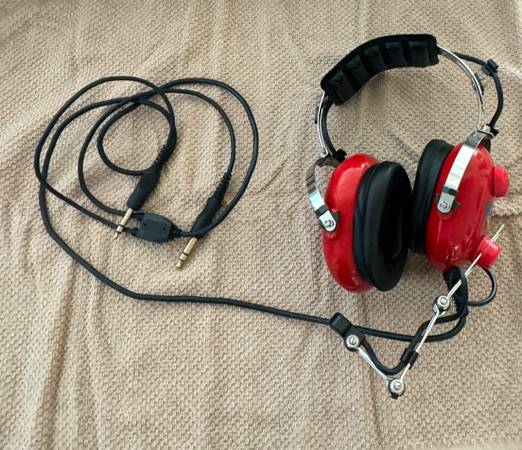 AVCOMM Aviation headset for kids 1