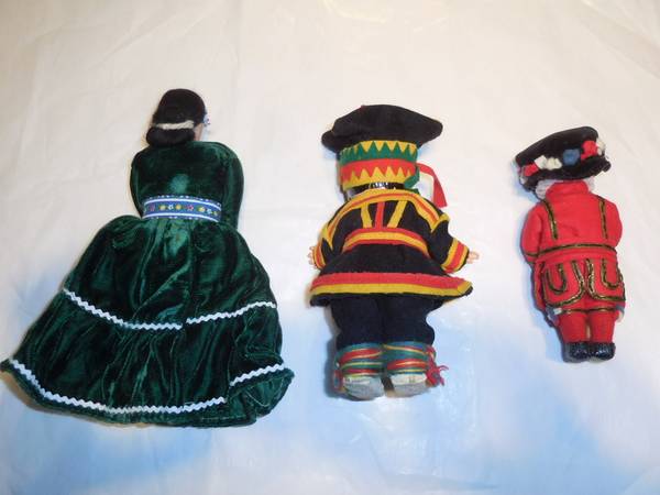 Vintage Collector Dolls: Signed Alice Mokie Native American & Finland - $15 (Bothell)63470797281027121
