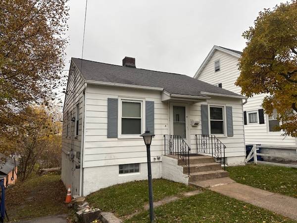 241 Boston St – Adorable Ranch Close to Shopping and Downtown
$1,600 241 Boston St – Adorable Ranch Close to Shopping and Downtown
$1,600