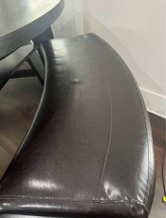 Triangle black table 1