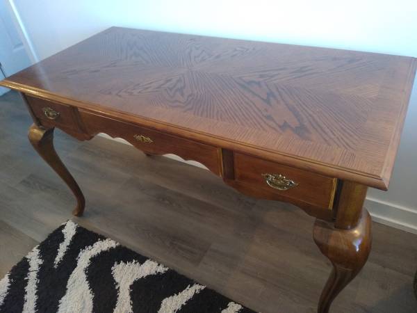 4-Foot Long Solid Wood Desk 1