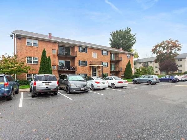 $1,280 / 1br - On-Site Maintenance, Laundry Facilities, 1 bedroom (7910 Dunhill Village Circle, Baltimore, MD)63694554461571122
