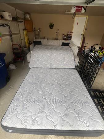 Seally Sleepys KING Size Matteresses - 2 Sets - Moving Sale 1