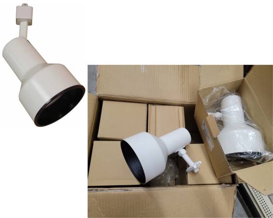 Pack of 12 Track Lighting Fixtures 1