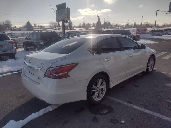 2013 Nissan Altima SV with LOW MILES - $6,995 (Spokane Valley)63613078099331124