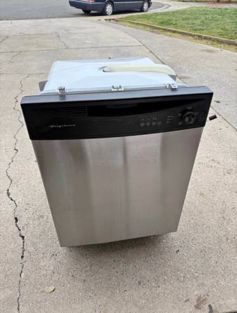 Frigidaire dishwasher 1