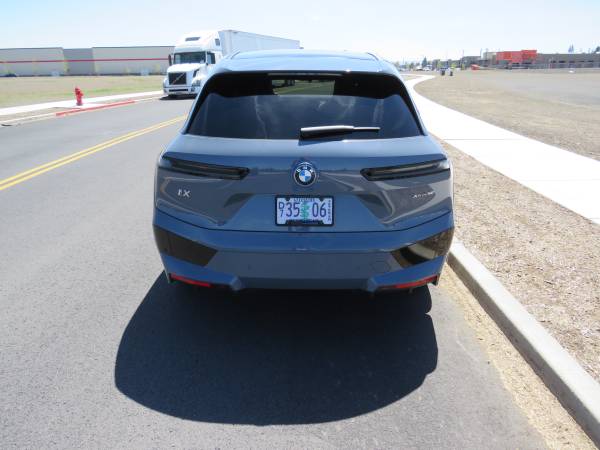 2024 BMW iX xDrive50 como nuevo, ¡solo 5.000 millas! Precio original 100.000 $, ¡excelente oferta! - 57.995 $ (BEND)63470608996483122
