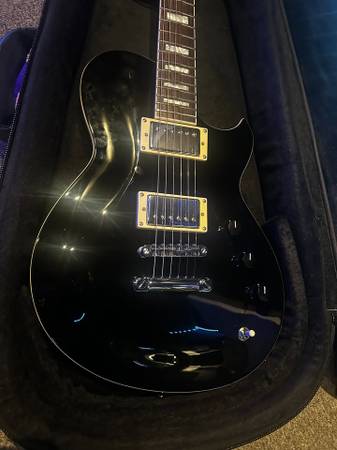 Reverend Roundhouse Midnight Black LIKE NEW 1