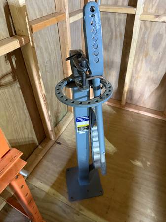 Compact Floor Bender 1