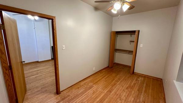 $950 / 1br - 0550ft2 - 1 Bed 1 Bath in Bridgeport 36th and Union- Amazing Location Cozy+Clean (Chicago)64041648321153123