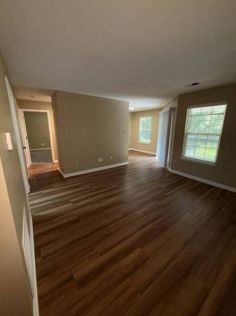 $1,300 / 1br - 820ft2 - Available Now! 1 Bedroom Apartments at Cooper Creek (Louisville)64008826159747123