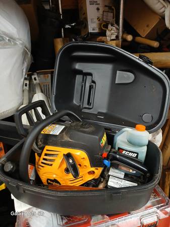 Poulan Pro. 50cc Chain saw 1