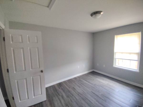 $1125.00 / 2br - 948ft2 - Cozy 2 Bedroom Townhouse in Lynchburg | 1.5 Bath | Available 09/2025 |63851970213377122