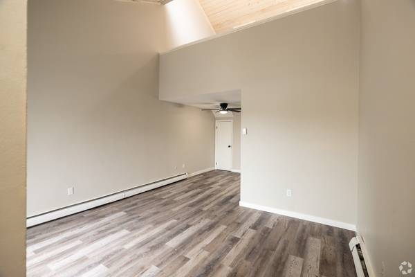 $1,100 / 2br - 970ft2 - 🎃Lofts at Rock Vue🎃 2 Bedroom (Colorado Springs)63658213707139123