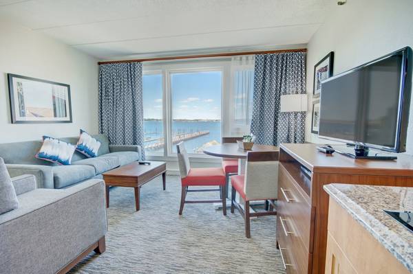 $4,000 / 1br - ►►Week 29-32 Club Wyndham Newport Inn on the Harbor Timeshare FSBO (359 Thames St, Newport)64002993546243122