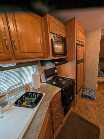 Jayco Jay flight fifth wheel trailer 1
