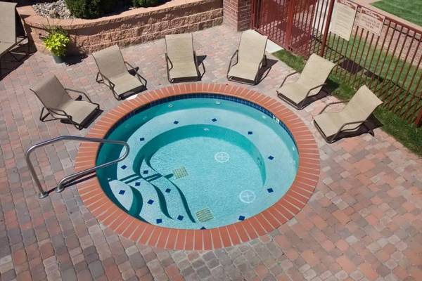 $1,417 / 2br - 897ft2 - Excelente relación calidad-precio. ¡No busques más! ¡Ya encontraste tu hogar! Excelente de 2 habitaciones, 1 baño! (Colorado Springs)63658145886081123