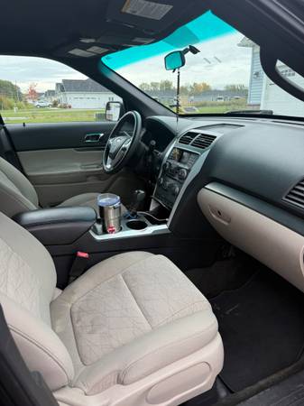 Ford Explorer 1