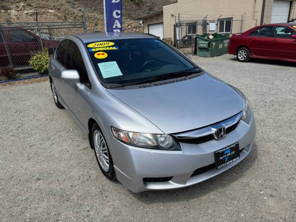 2009 Honda Civic LX  Beautiful Runs great! - $5,999 (Wenatchee Wa)63442560548483123
