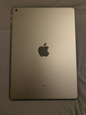 6th Gen iPad 32GB - $125 (First and Bullard)63442322858881122
