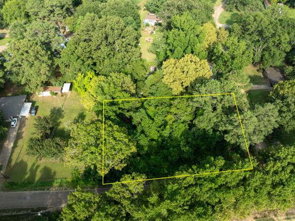 $15,000 / 16733ft2 - 🔵WELCOME TO MADISON COUNTY! 0.38 ACRE CORNER LOT | WATERFRONT | FISH (158 TWIN LAKES DRIVE, CANTON, MS 39046)63406738154883122