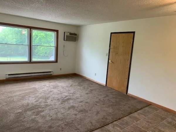 $750 / 2br - 2 dormitorios, Granton WI. ¡Disponible AHORA! ¡Descuento en el primer mes! (Granton)63845961922307122