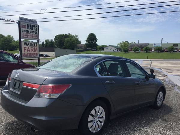 ***2012 Honda Accord LX, Motor*** 1 Dueño -- CERO Accidentes - $10,450 (Louisville/Taylorsville/Fisherville)63654695765889124