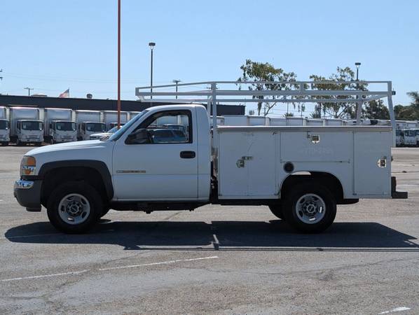 2005 GMC Sierra 2500HD - Photo 5