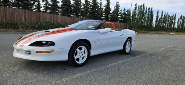 🔥1997 Chevrolet Camaro SS 30th Anniversary Convertible – ONLY 25K Miles! - $17,995 (Anchorage)63470608044673121