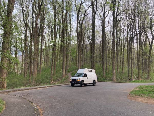 2017 GMC Savana Adventure Van - Photo 6