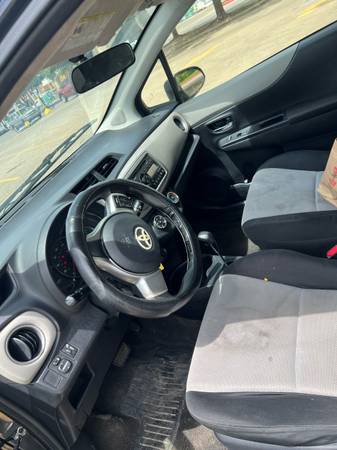 2013 Toyota Yaris - $3,750 (Houston)63622429360003124