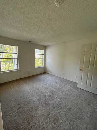 $1,270 / 1br - 759ft2 - One bed one bath apartment for rent! (600 Park Commons Ct. Valley Park, MO)63924426135427123