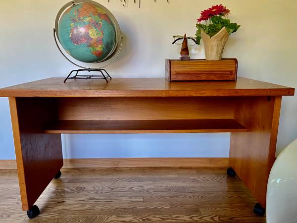 Vintage Danish Modern Teak Desk - $30063470464921985120