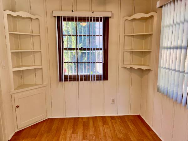 $1,795 / 1br - 500ft2 - Cabaña dúplex de 1 dormitorio acogedora y encantadora (Hillcrest)63866049275523123